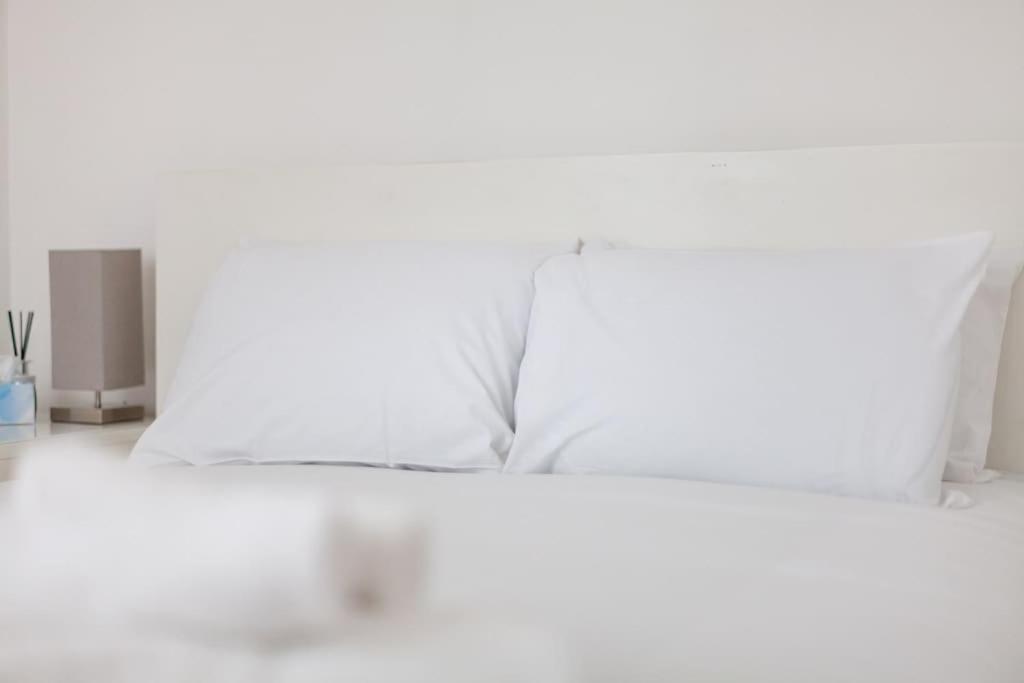 Spacious Retreat 2-Bed In Popular Camden Town London Bagian luar foto