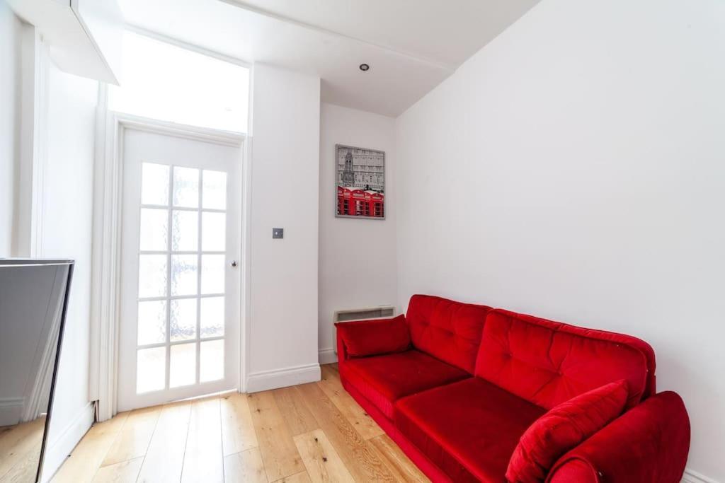 Spacious Retreat 2-Bed In Popular Camden Town London Bagian luar foto